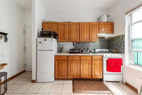 2526 30th Avenue Astoria NY 11102