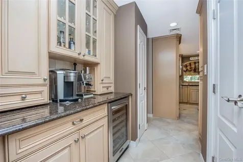 164 Pace Drive S West Islip NY 11795