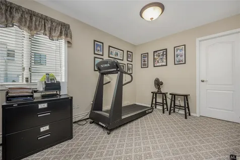 164 Pace Drive S West Islip NY 11795