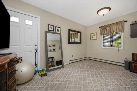 164 Pace Drive S West Islip NY 11795
