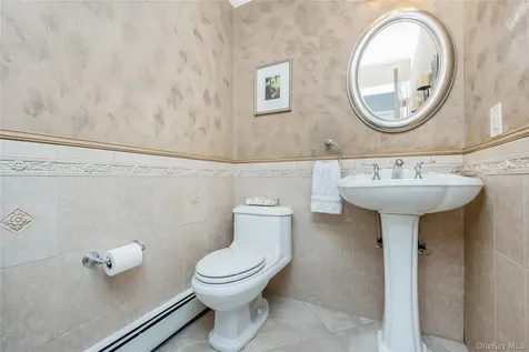 164 Pace Drive S West Islip NY 11795