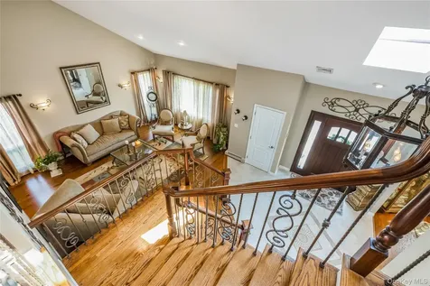 164 Pace Drive S West Islip NY 11795