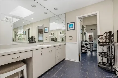 164 Pace Drive S West Islip NY 11795