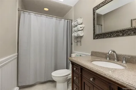 164 Pace Drive S West Islip NY 11795