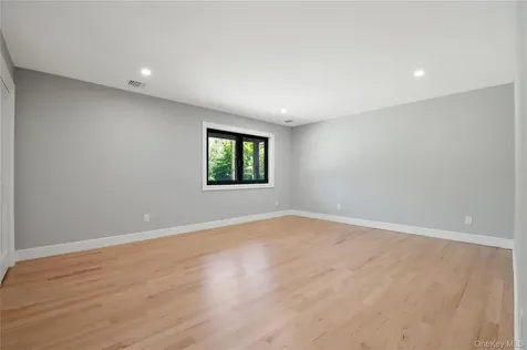 845 Islip Avenue Central Islip NY 11722