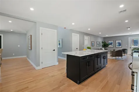 845 Islip Avenue Central Islip NY 11722