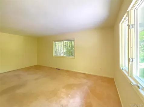 243 Fraleigh Lane Red Hook NY 12571