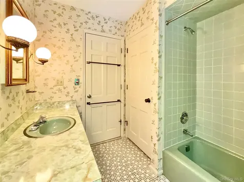 243 Fraleigh Lane Red Hook NY 12571