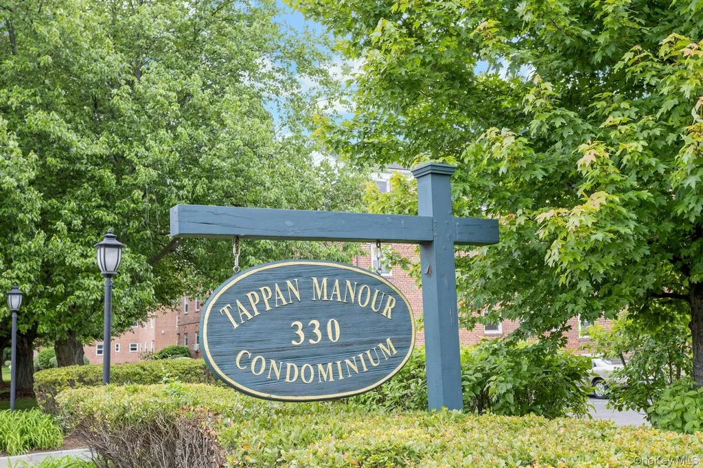 330 S Broadway Tarrytown NY 10591