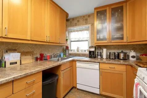 330 S Broadway Tarrytown NY 10591