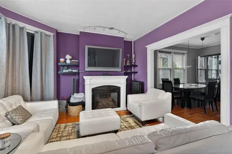 117 Greenvale Avenue Yonkers NY 10703