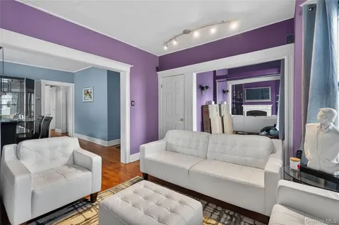 117 Greenvale Avenue Yonkers NY 10703