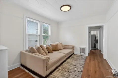117 Greenvale Avenue Yonkers NY 10703