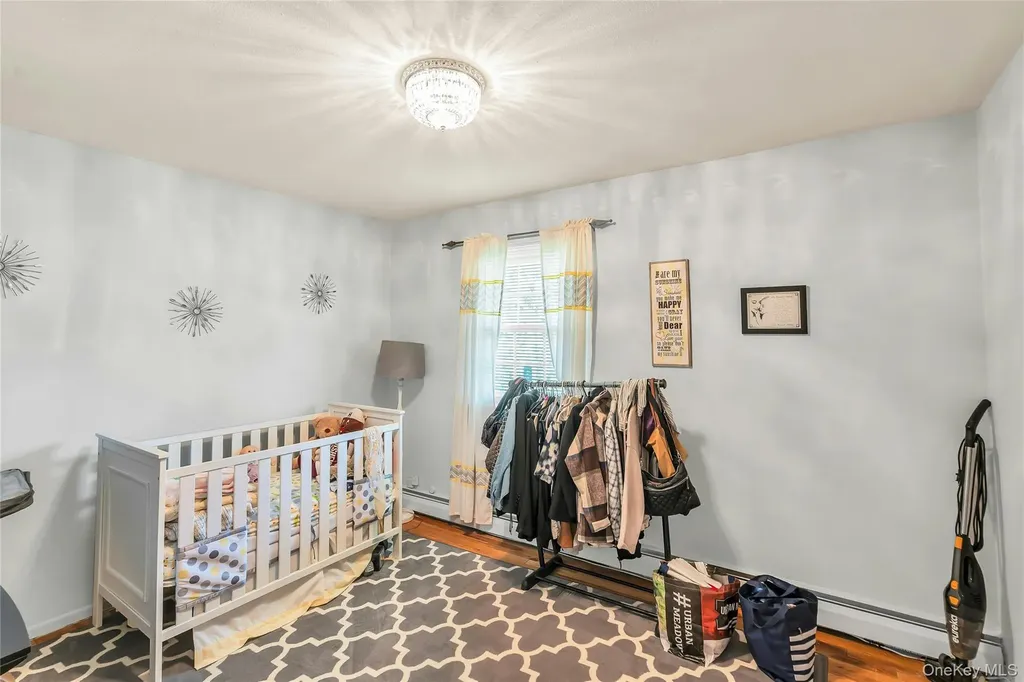 18 Ron Court Commack NY 11725