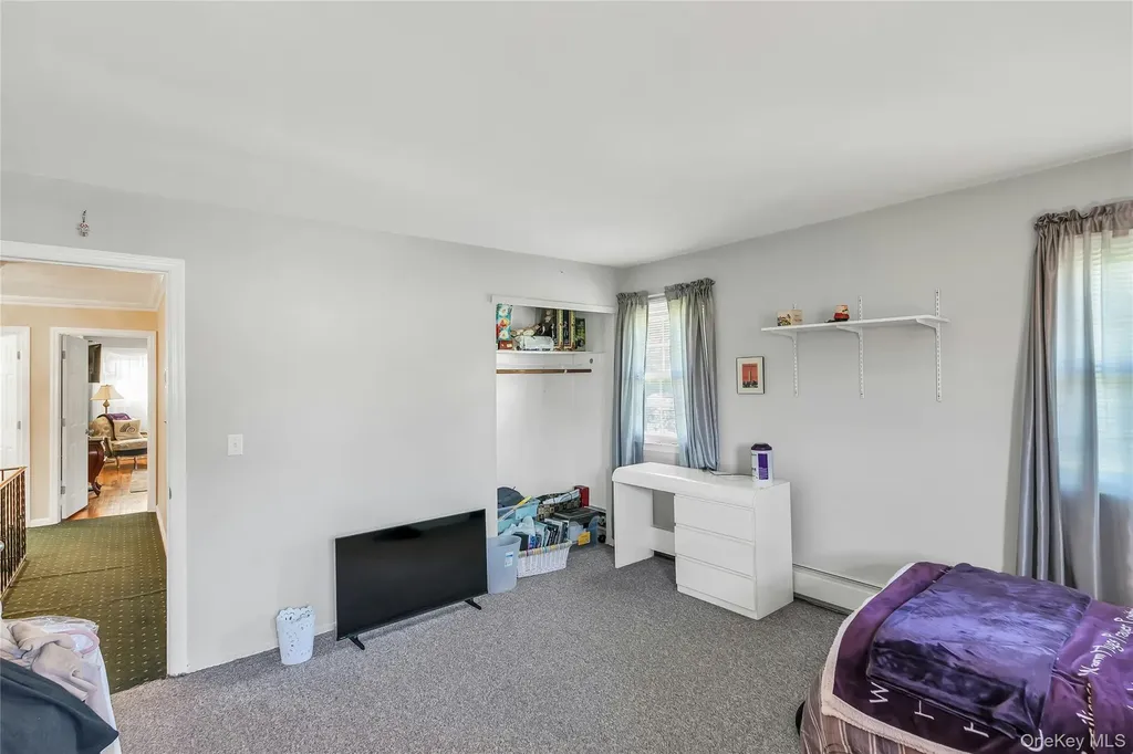 18 Ron Court Commack NY 11725