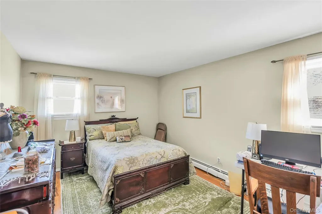 18 Ron Court Commack NY 11725