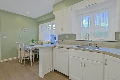 31 Townline Road Pearl River NY 10965