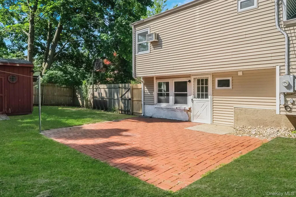 41 Brand Drive Huntington NY 11743