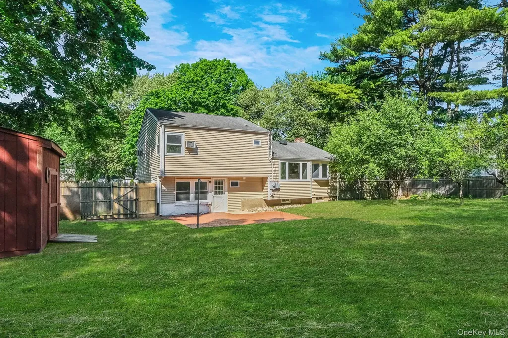 41 Brand Drive Huntington NY 11743