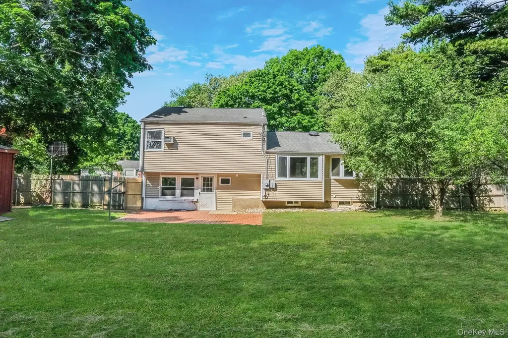 41 Brand Drive Huntington NY 11743