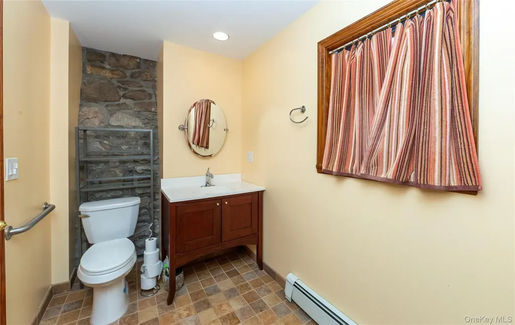 1564 Route 292 Holmes NY 12531