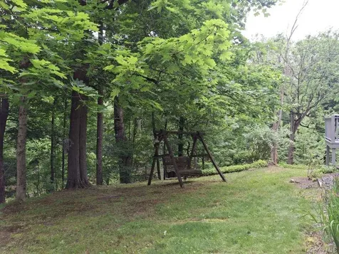73 Suffern Lane Thiells NY 10984