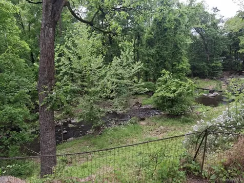 73 Suffern Lane Thiells NY 10984