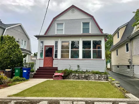 141 Fisher Avenue Staten Island NY 10307