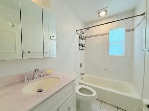 8 E Gate Plainview NY 11803