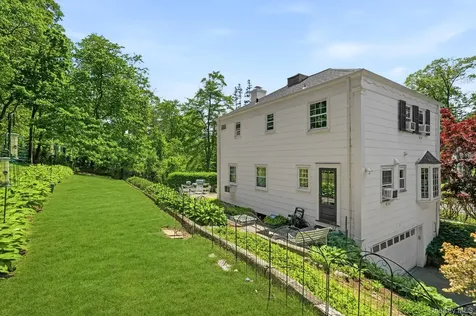 20 Revere Road Scarsdale NY 10583