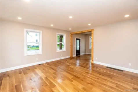 4407 Albany Post Road Hyde Park NY 12538