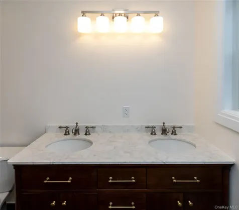 4407 Albany Post Road Hyde Park NY 12538
