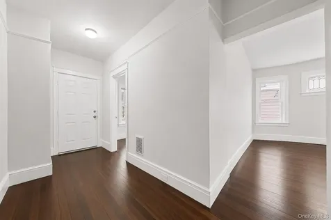 33 Manitou Avenue Poughkeepsie NY 12601