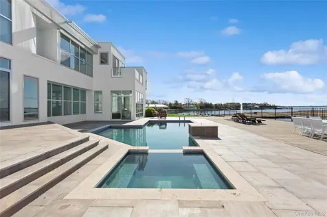 50 Heron Drive Hewlett Bay Park NY 11557