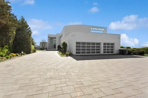 50 Heron Drive Hewlett Bay Park NY 11557