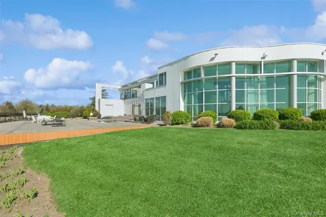 50 Heron Drive Hewlett Bay Park NY 11557