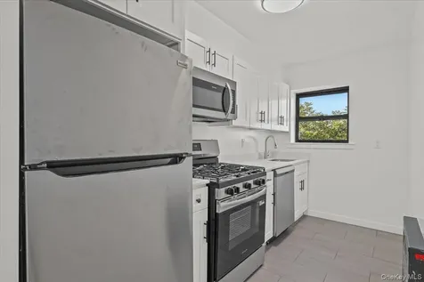 671 Bronx River Road Yonkers NY 10704