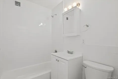 671 Bronx River Road Yonkers NY 10704