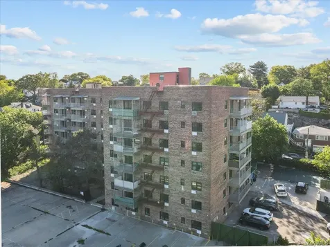671 Bronx River Road Yonkers NY 10704