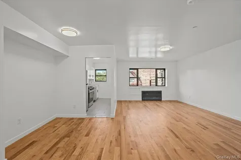671 Bronx River Road Yonkers NY 10704