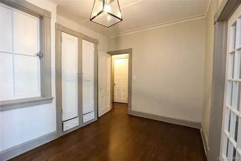 141 Saint James Street Kingston NY 12401