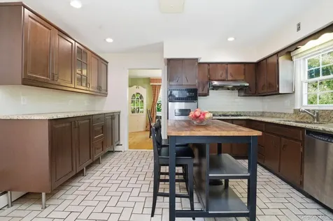 167 Gaylor Road Scarsdale NY 10583