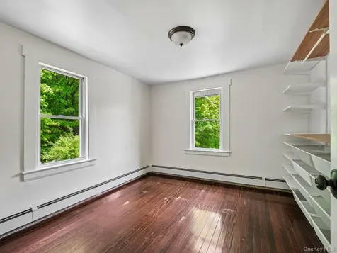 27 Boulder Avenue Hillburn NY 10931