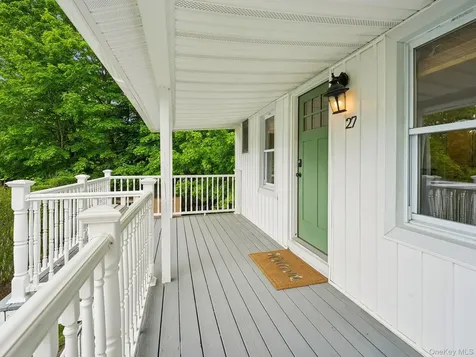 27 Boulder Avenue Hillburn NY 10931