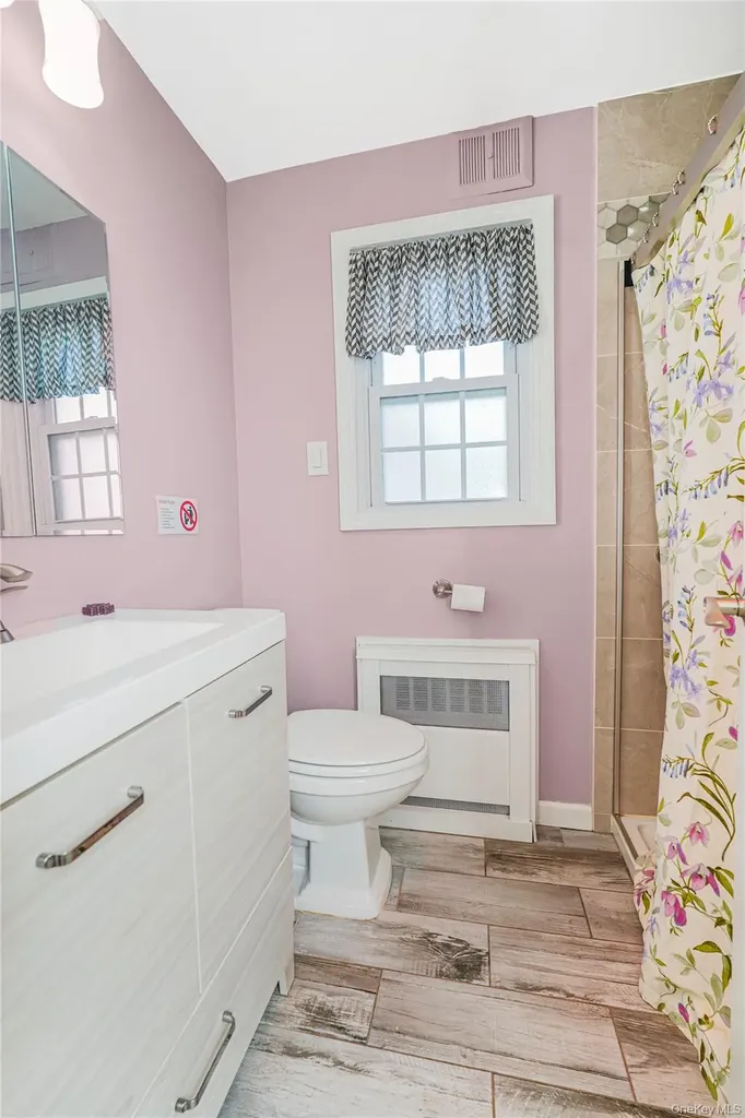 106 Lander Avenue Staten Island NY 10314
