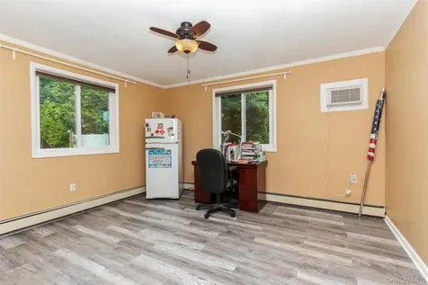 83 Brittle Lane Hicksville NY 11801