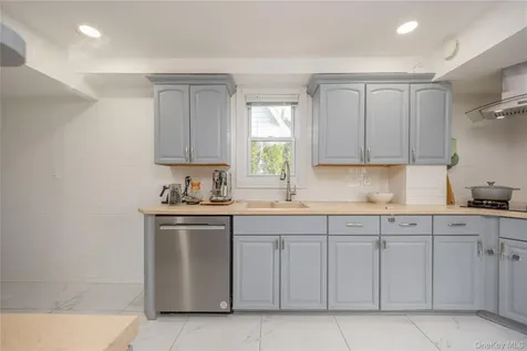 154 Bell Road Scarsdale NY 10583