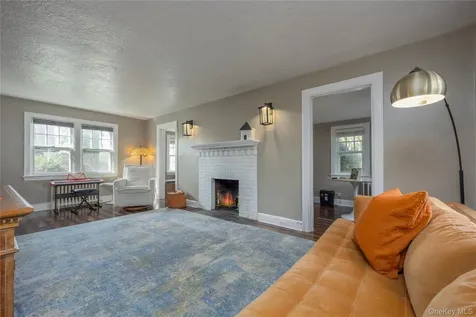 154 Bell Road Scarsdale NY 10583