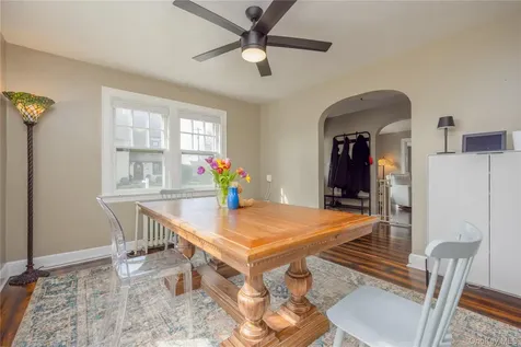 154 Bell Road Scarsdale NY 10583