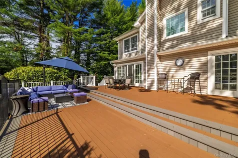 4 Crabapple Court Mount Sinai NY 11766